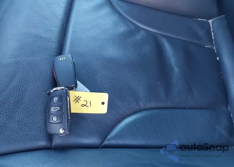 2018 Audi Q3 2.0T Premium/2.0T Sport Premium z USA, uszkodzony, nr VIN WA1ECCFS5JR024759